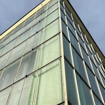 Standardowy układ ściany zasłonowej ze szkła hartowanego dla architektury